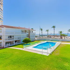 torremolinos-playamar-primera-linea-de-playa-urb-la-farola.es-andalucia.com/